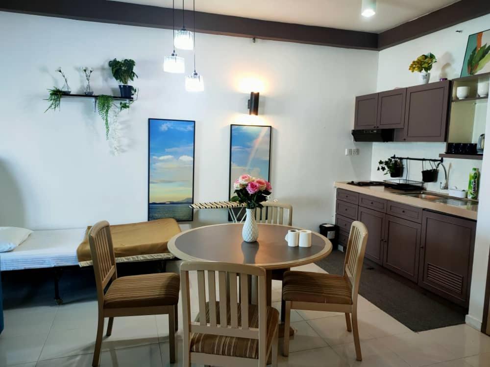 Beachfront Full Sea Penang Tanjung Bungah (Penang) Exterior foto